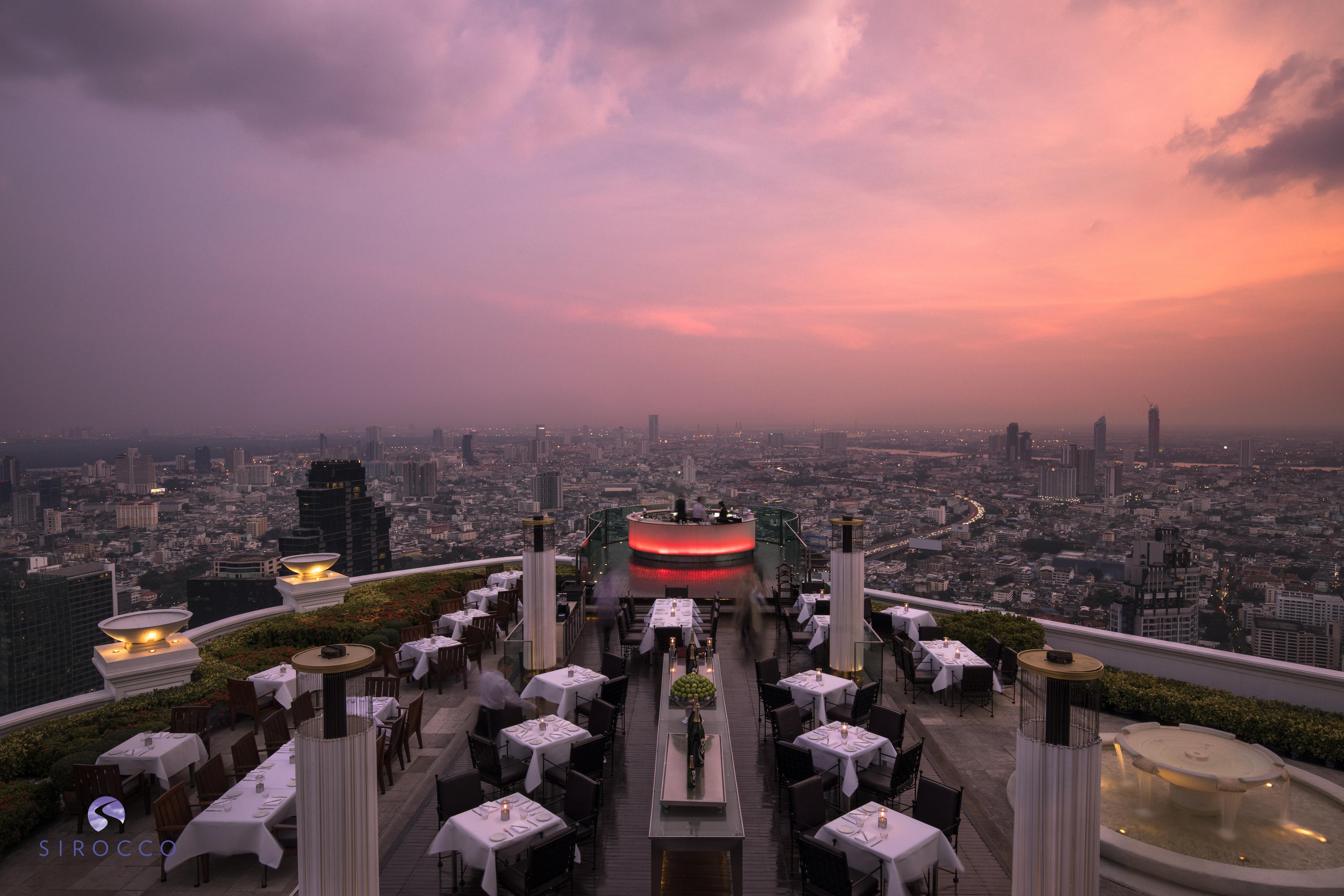 Hotel Lebua At State Tower Bangkok Esterno foto View from the 39th floor