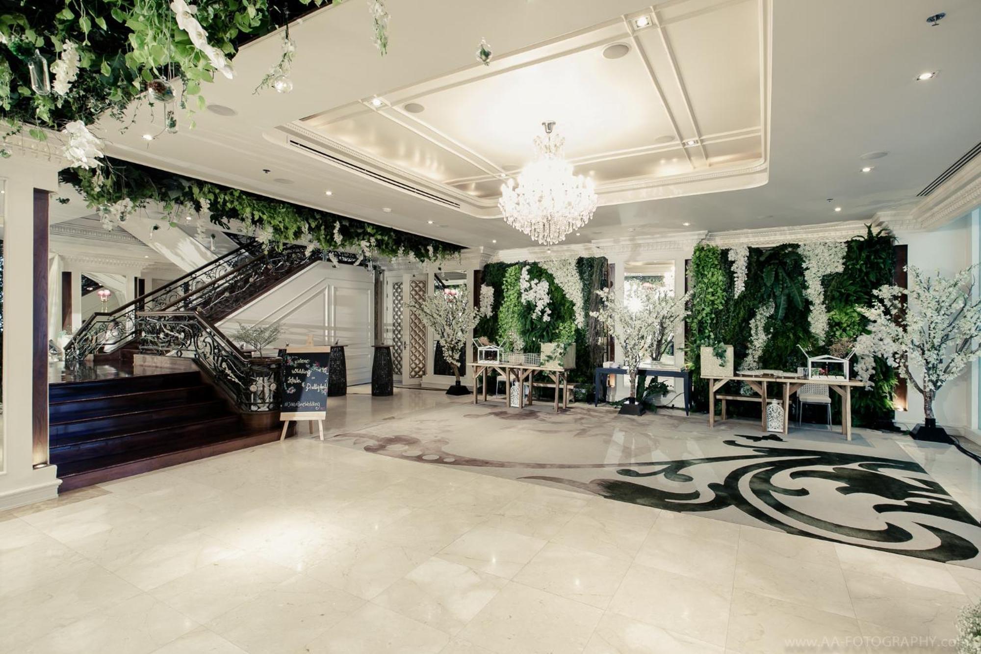 Hotel Lebua At State Tower Bangkok Esterno foto Lobby