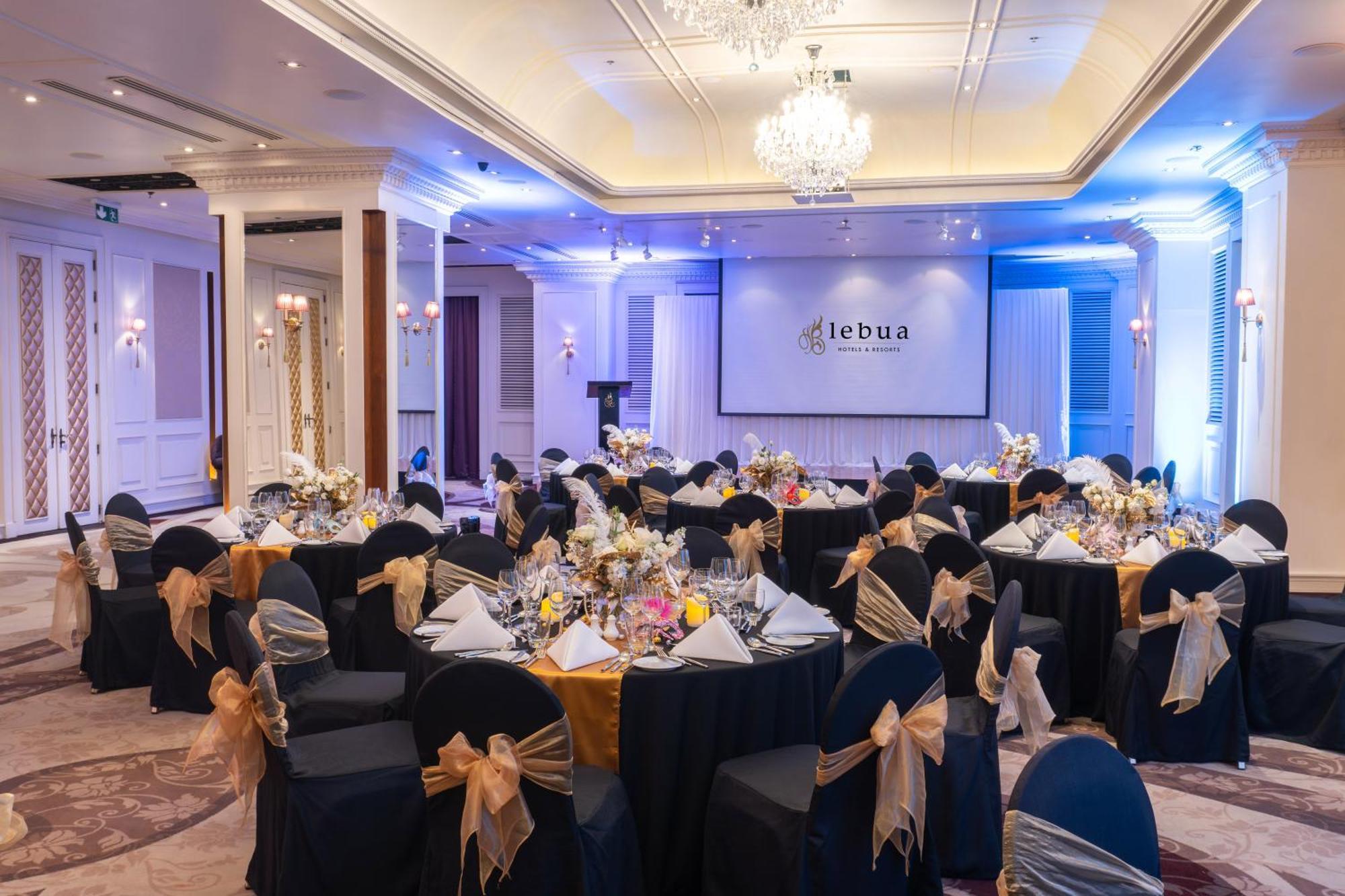Hotel Lebua At State Tower Bangkok Esterno foto The 2016 IEB Awards Ceremony