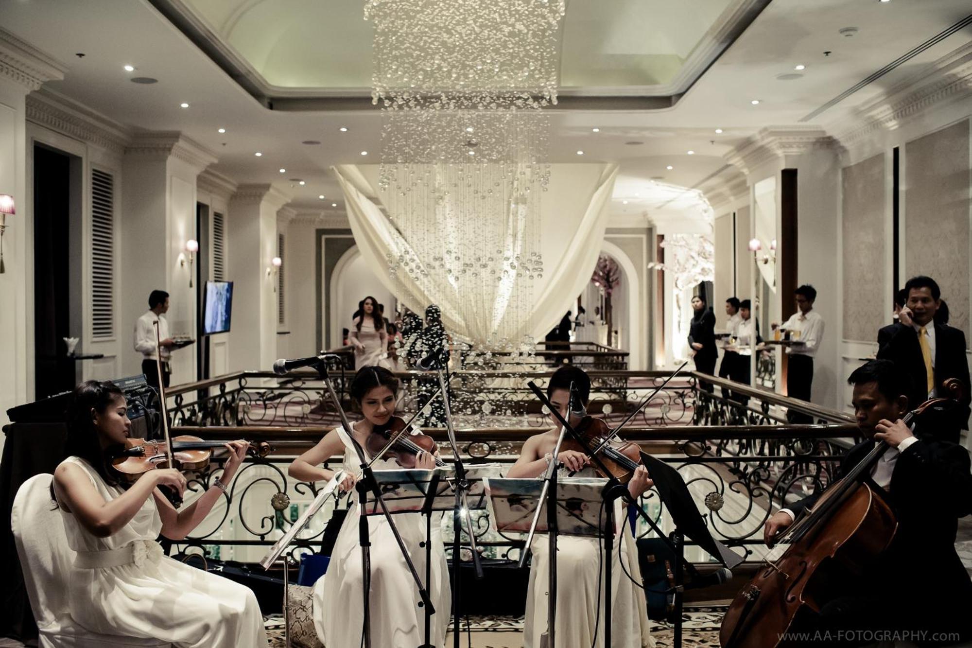 Hotel Lebua At State Tower Bangkok Esterno foto The lobby of the hotel